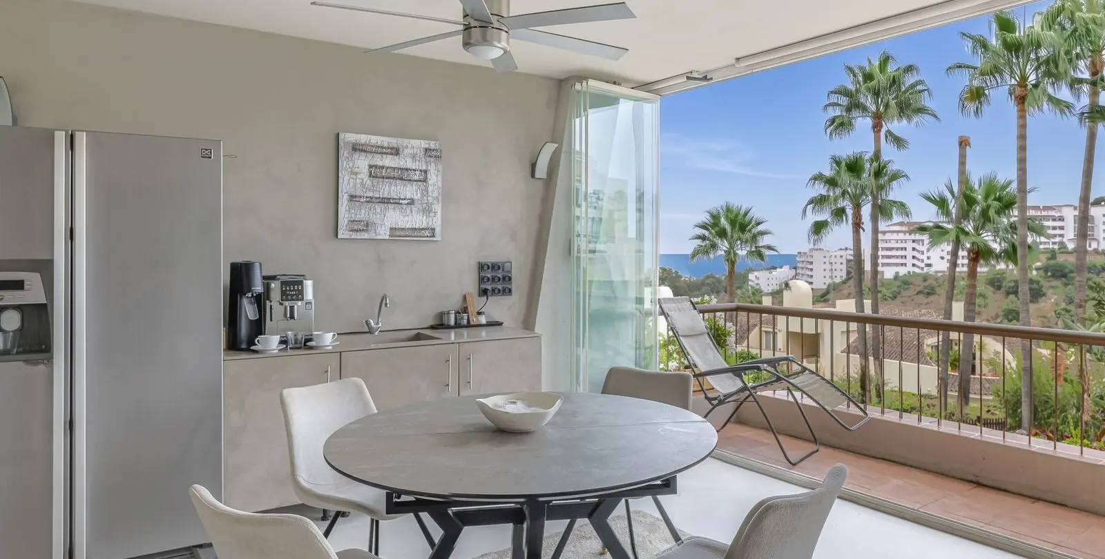 Продажа апартаментов на среднем этаже в Miraflores 24