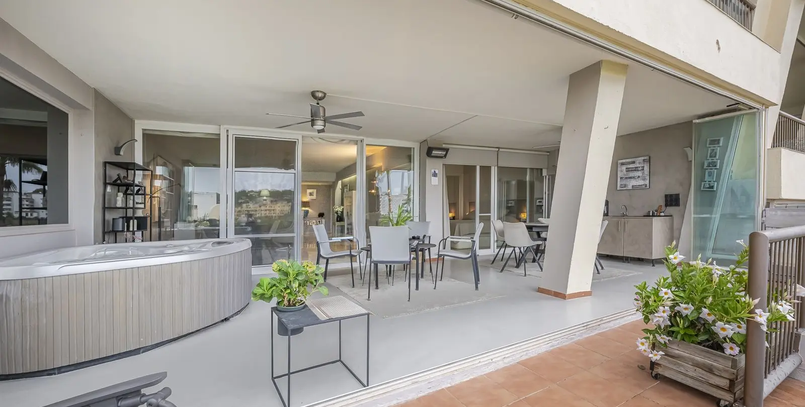 Продажа апартаментов на среднем этаже в Miraflores 27