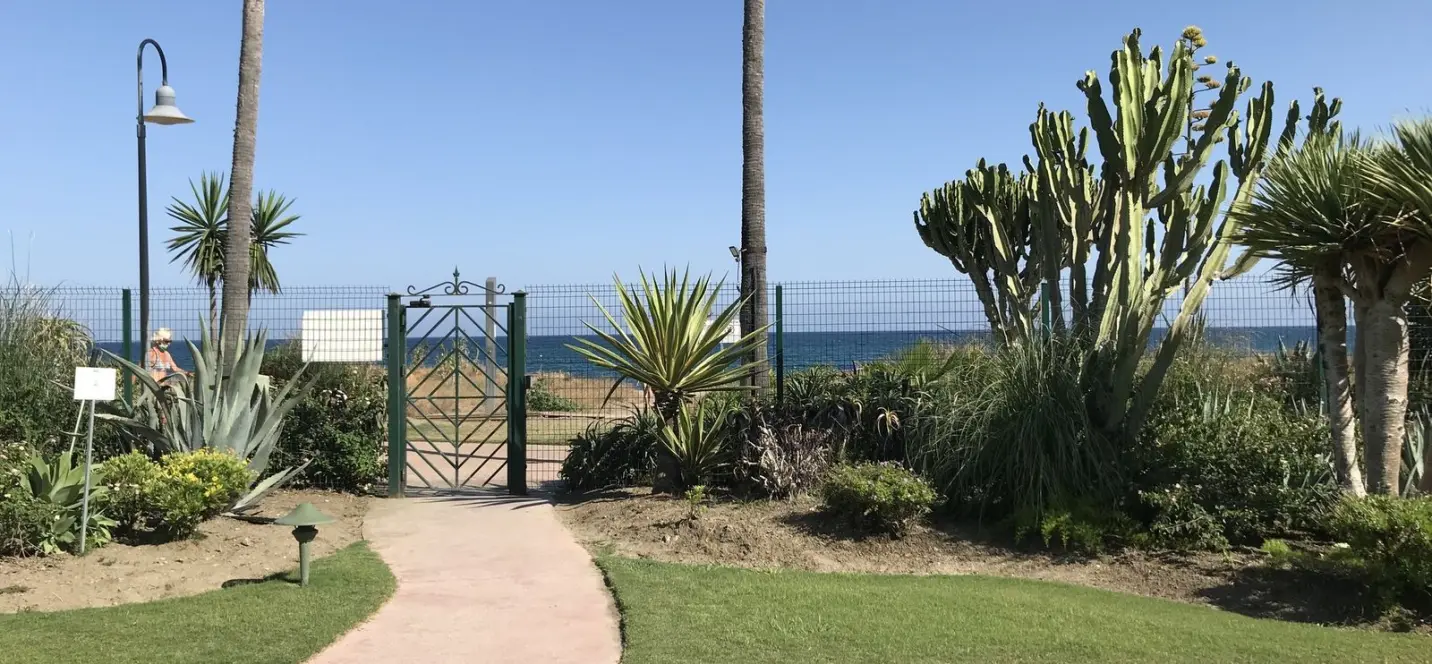 Venta de apartamento en planta baja en Costalita 1