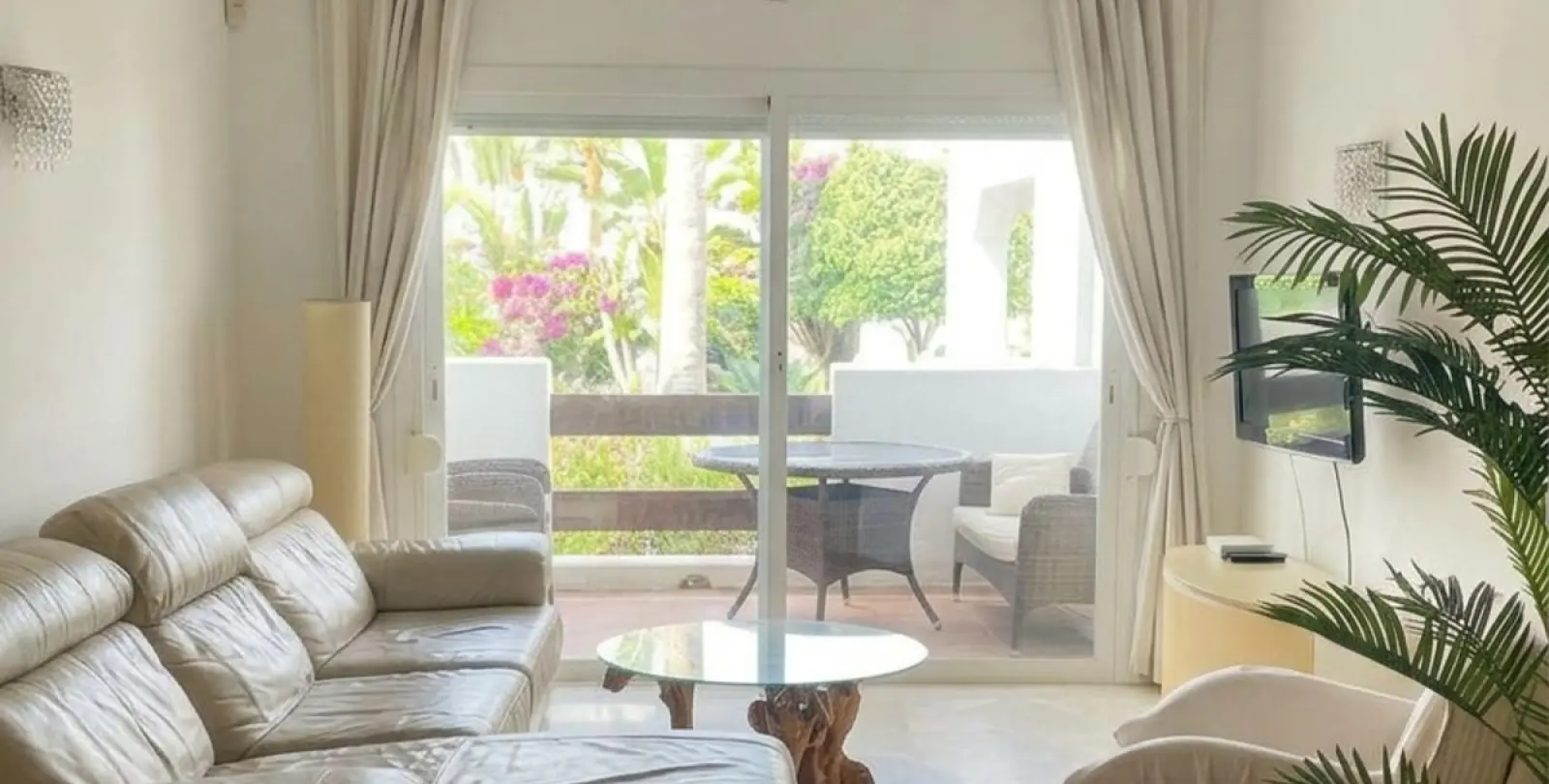 Venta de apartamento en planta baja en Costalita 3