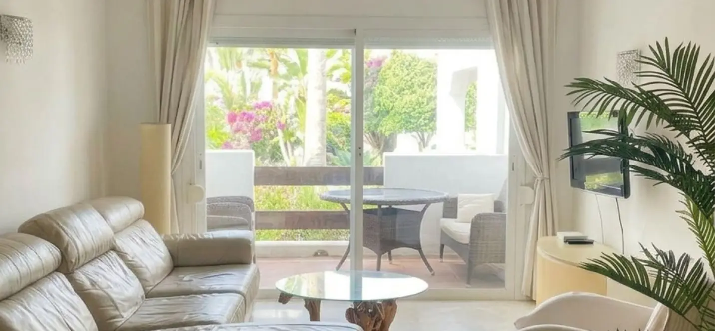 Venta de apartamento en planta baja en Costalita 2