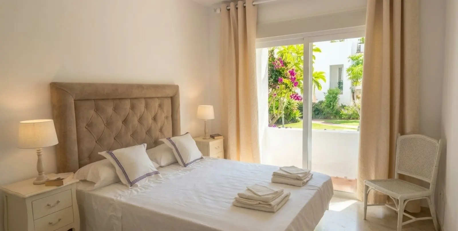 Venta de apartamento en planta baja en Costalita 4
