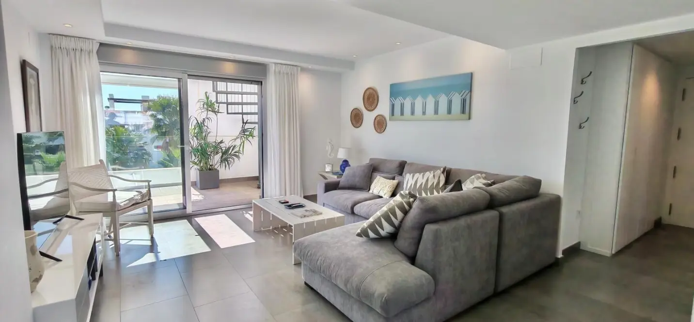 Sale of penthouse in Benahavís 0