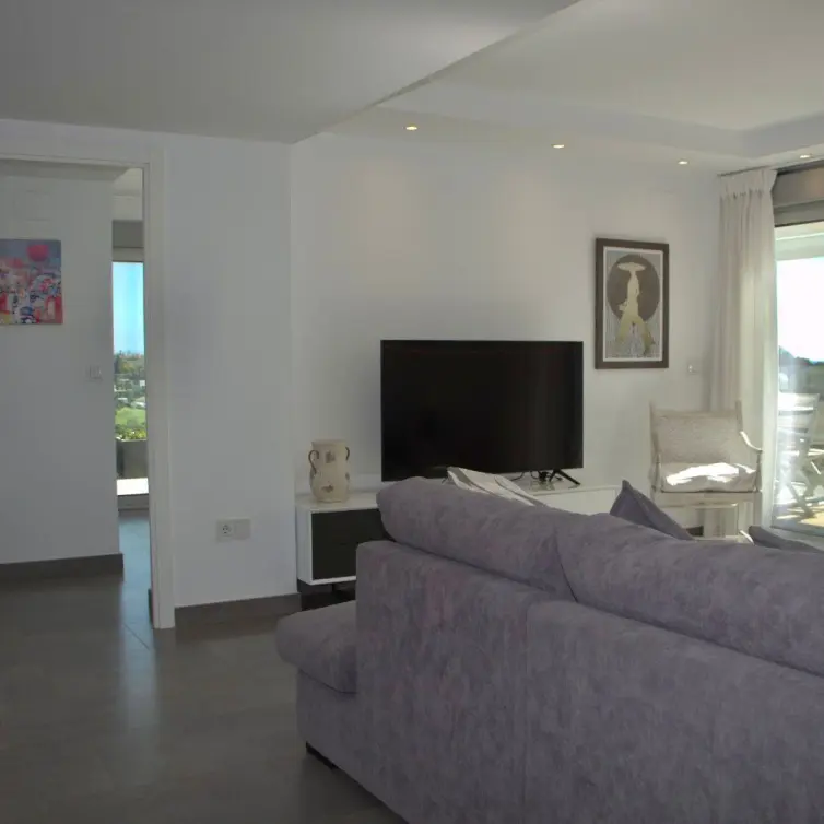 Sale of penthouse in Benahavís