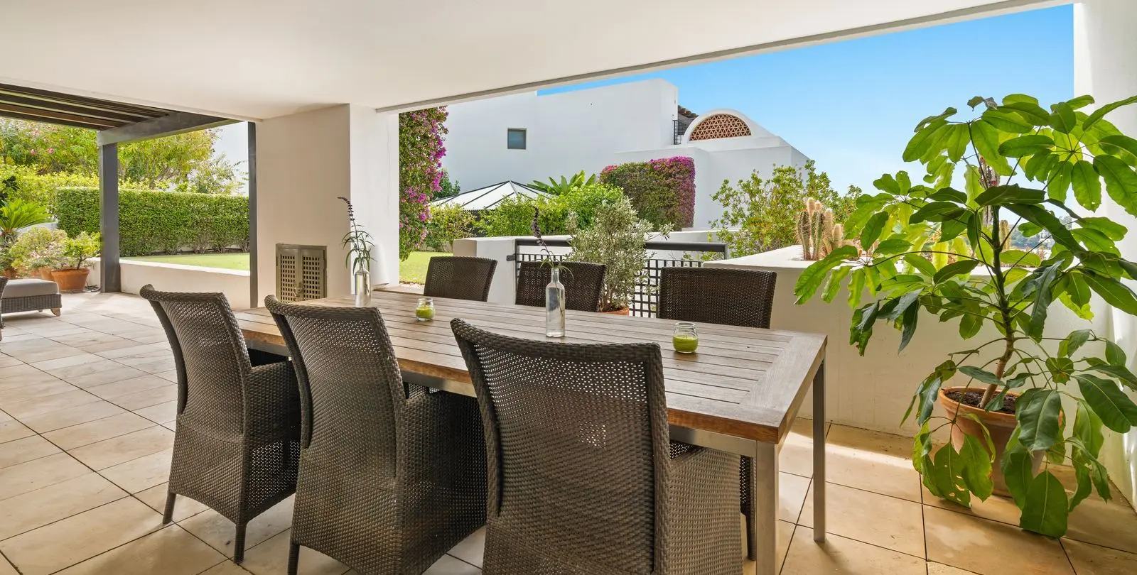 Venta de apartamento en planta baja en Los Flamingos 4