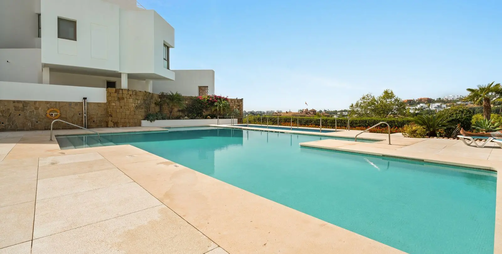 Venta de apartamento en planta baja en Los Flamingos 6