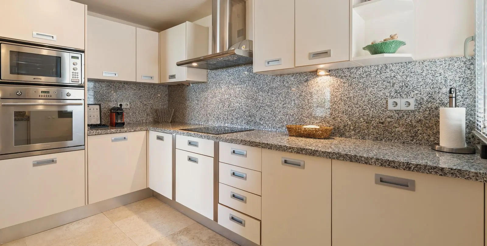 Venta de apartamento en planta baja en Los Flamingos 26