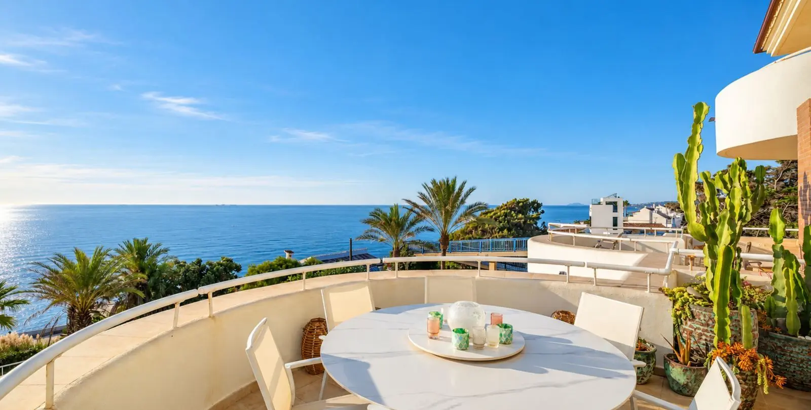 Sale of penthouse in Estepona 9