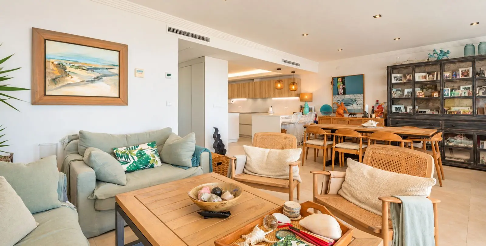 Sale of penthouse in Estepona 16