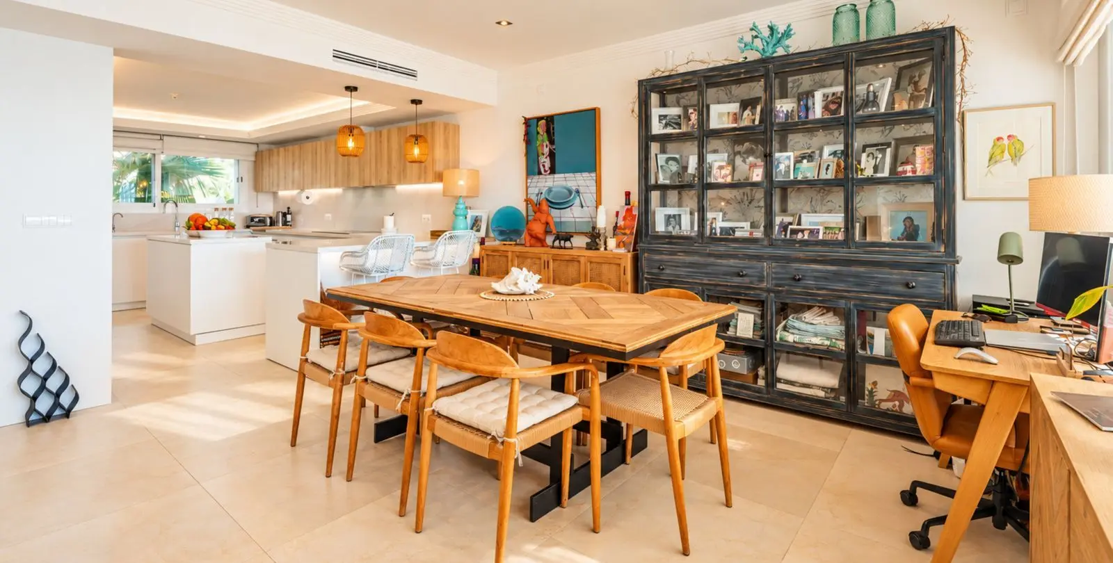 Sale of penthouse in Estepona 18