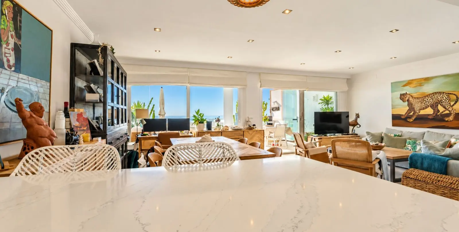Sale of penthouse in Estepona 19