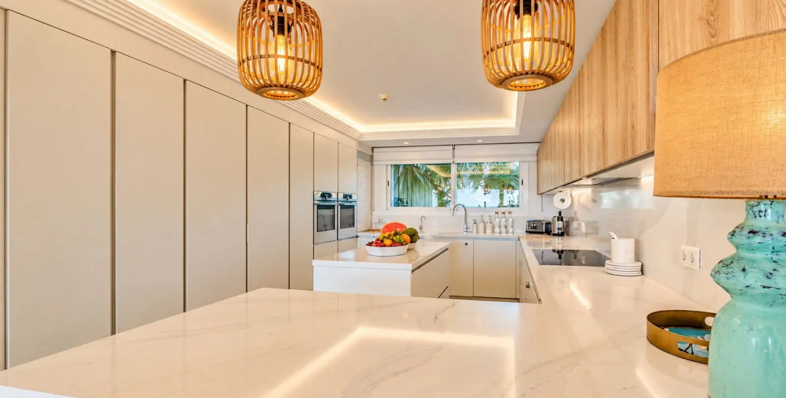 Sale of penthouse in Estepona 24
