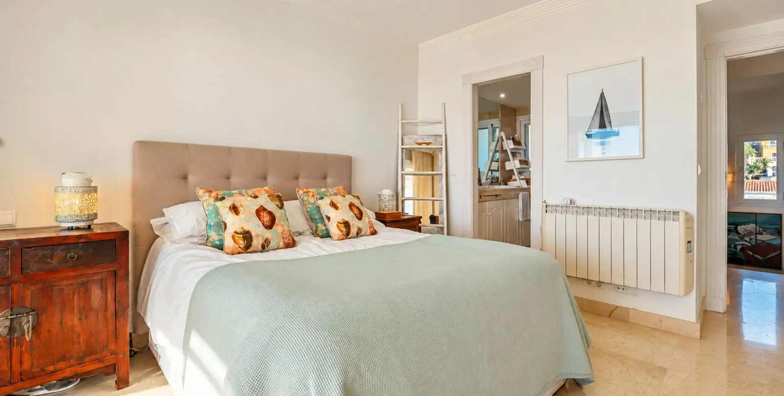 Sale of penthouse in Estepona 29