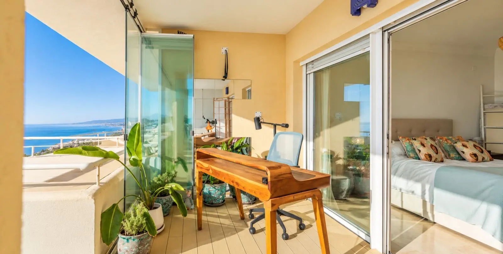 Sale of penthouse in Estepona 31
