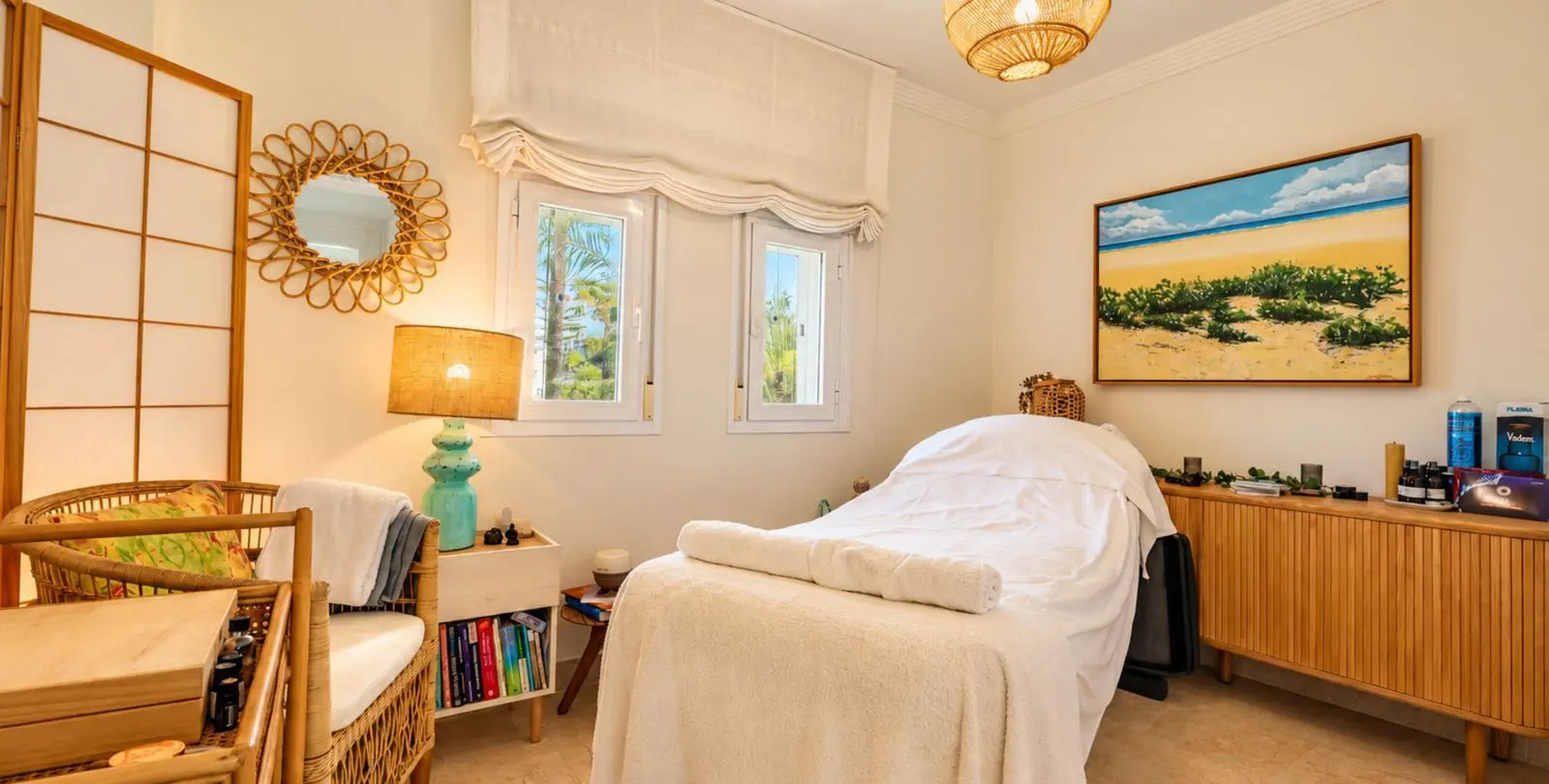 Sale of penthouse in Estepona 71