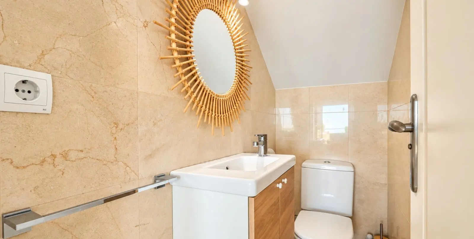 Sale of penthouse in Estepona 74