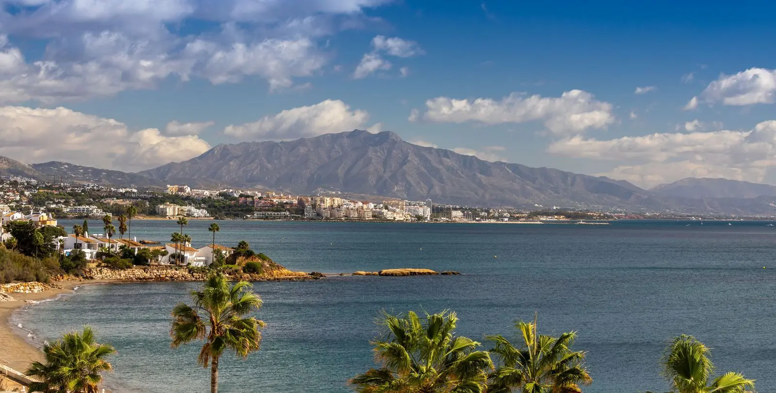 Sale of penthouse in Estepona 82