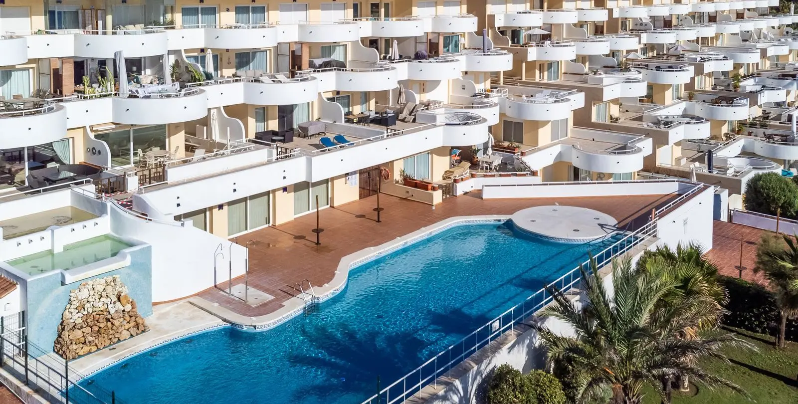 Sale of penthouse in Estepona 88