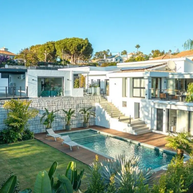 Venta de villa independiente en El Rosario
