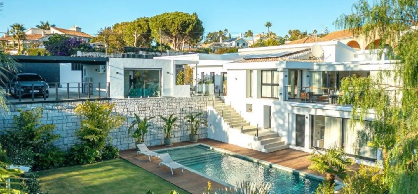 Venta de villa independiente en El Rosario 0