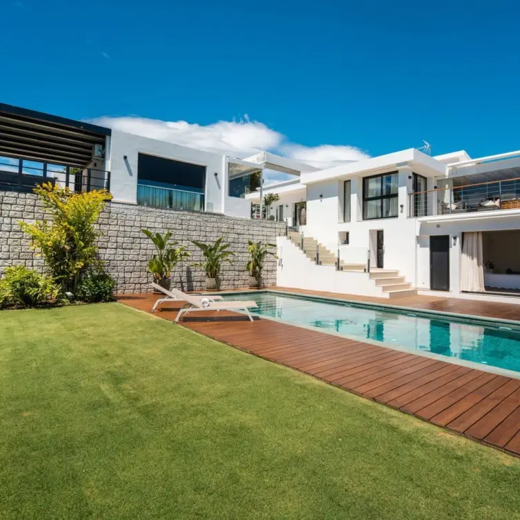 Venta de villa independiente en El Rosario