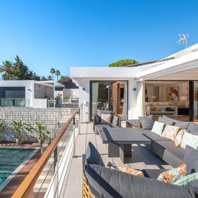 Venta de villa independiente en El Rosario
