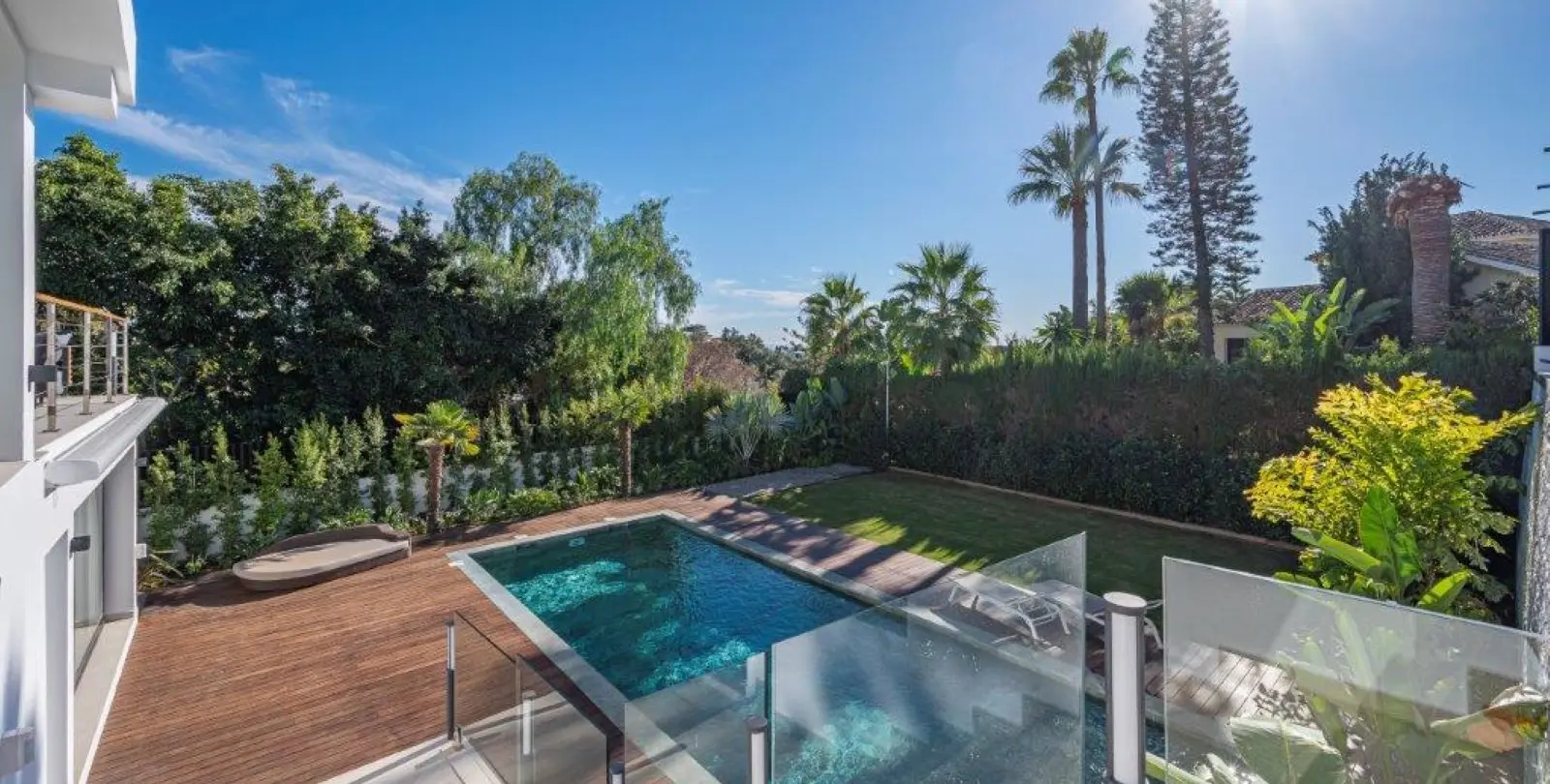 Venta de villa independiente en El Rosario 16