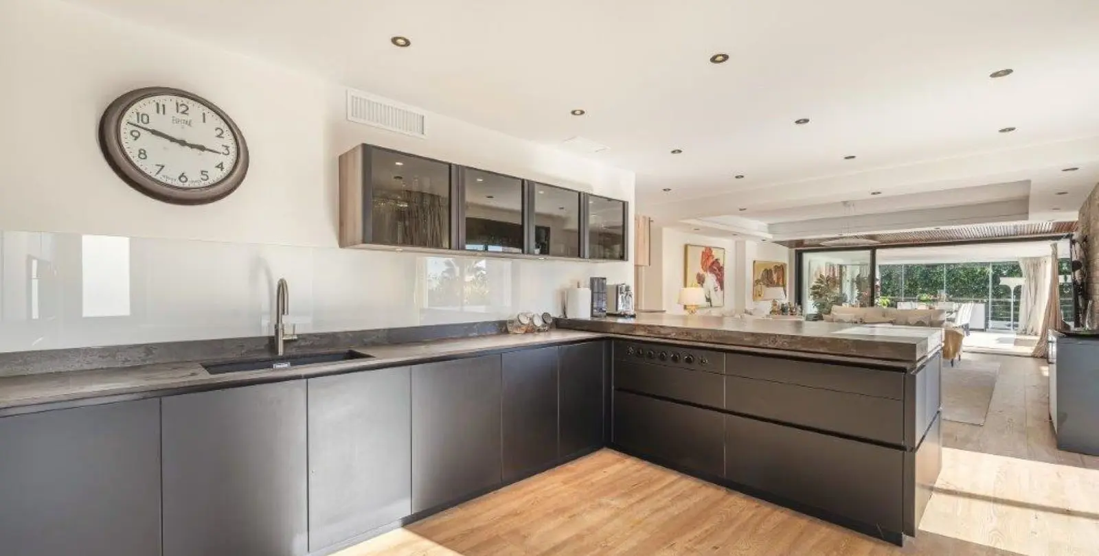 Venta de villa independiente en El Rosario 28