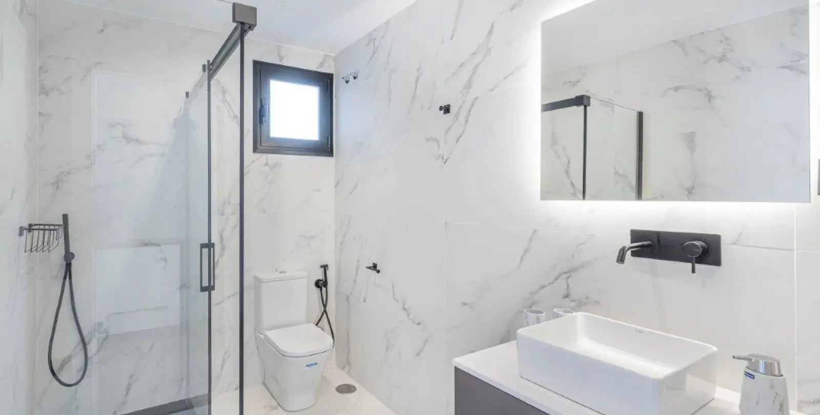 Venta de villa independiente en El Rosario 47
