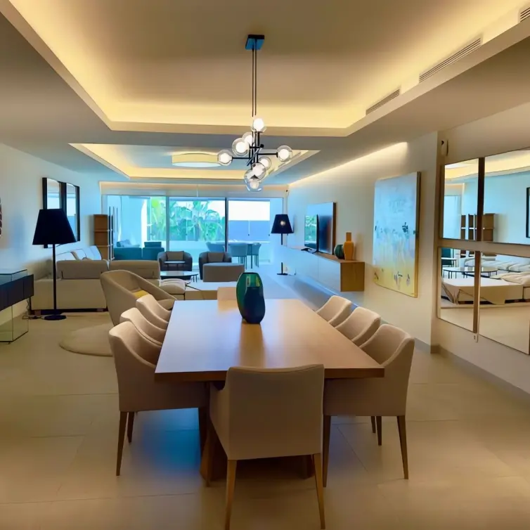 Venta de apartamento en planta media en Estepona