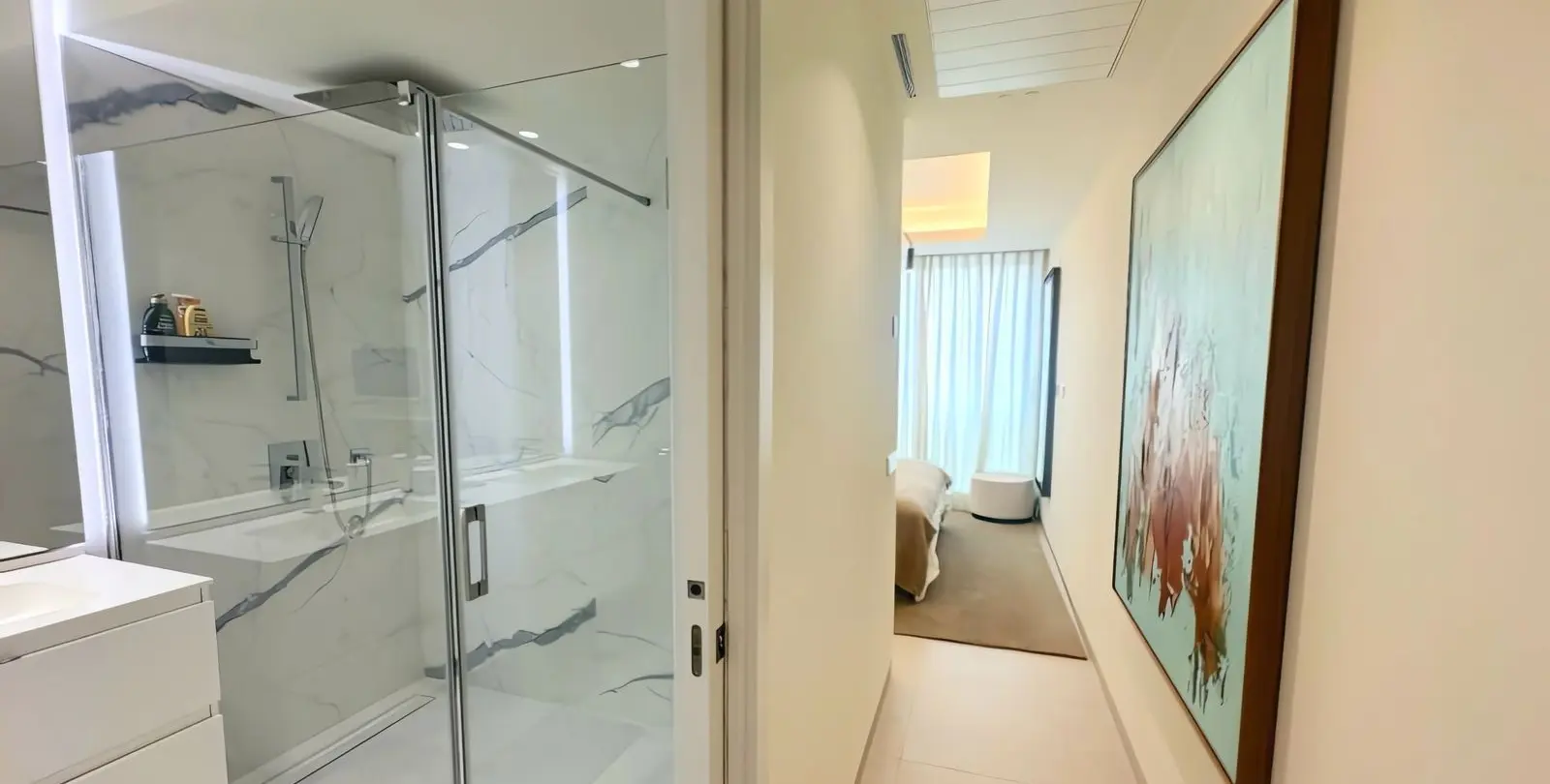 Venta de apartamento en planta media en Estepona 10