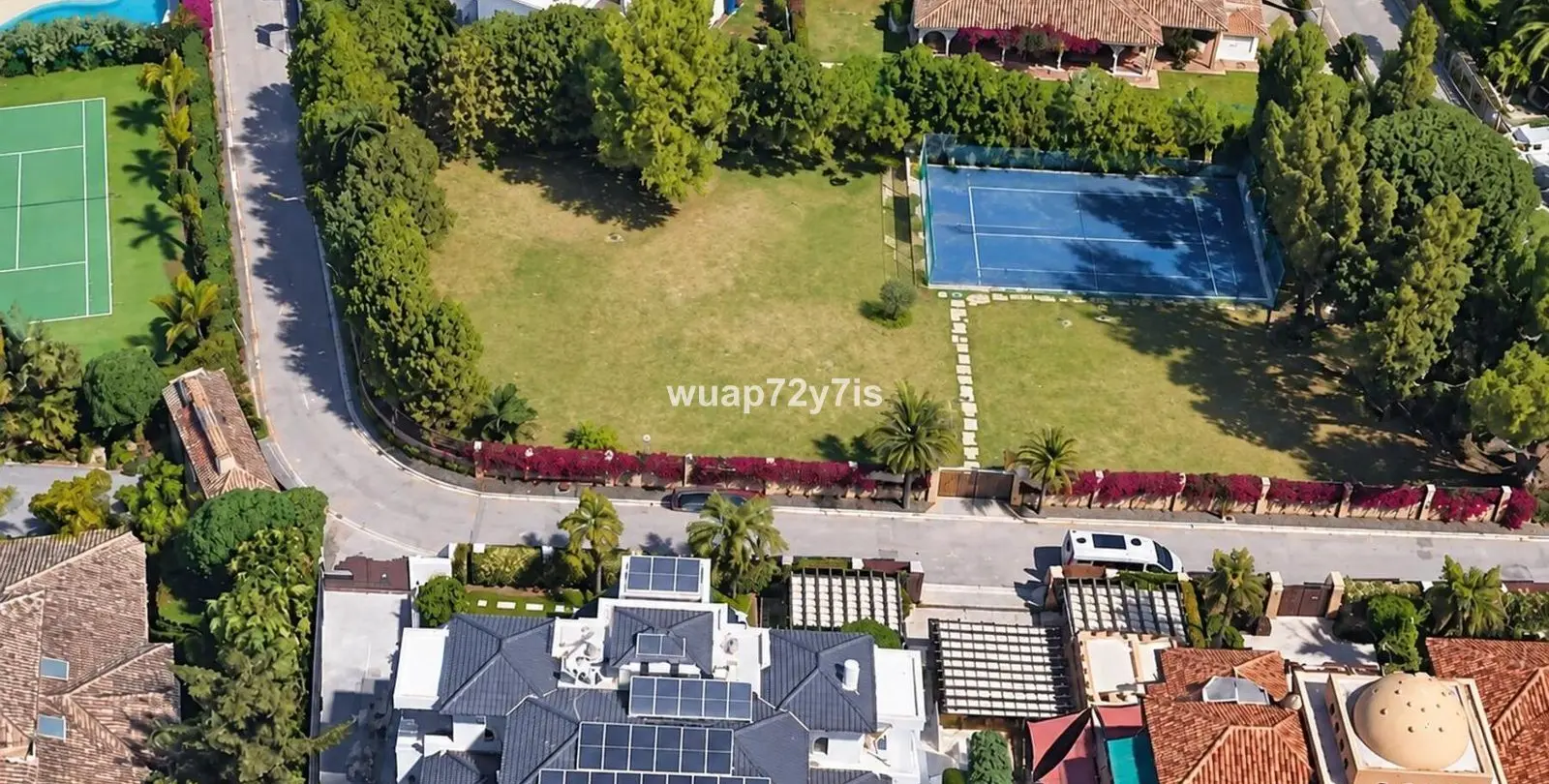 Venta de parcela residencial en El Paraiso 1