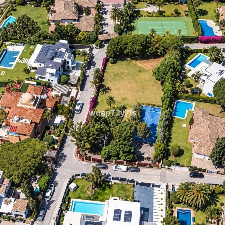 Venta de parcela residencial en El Paraiso