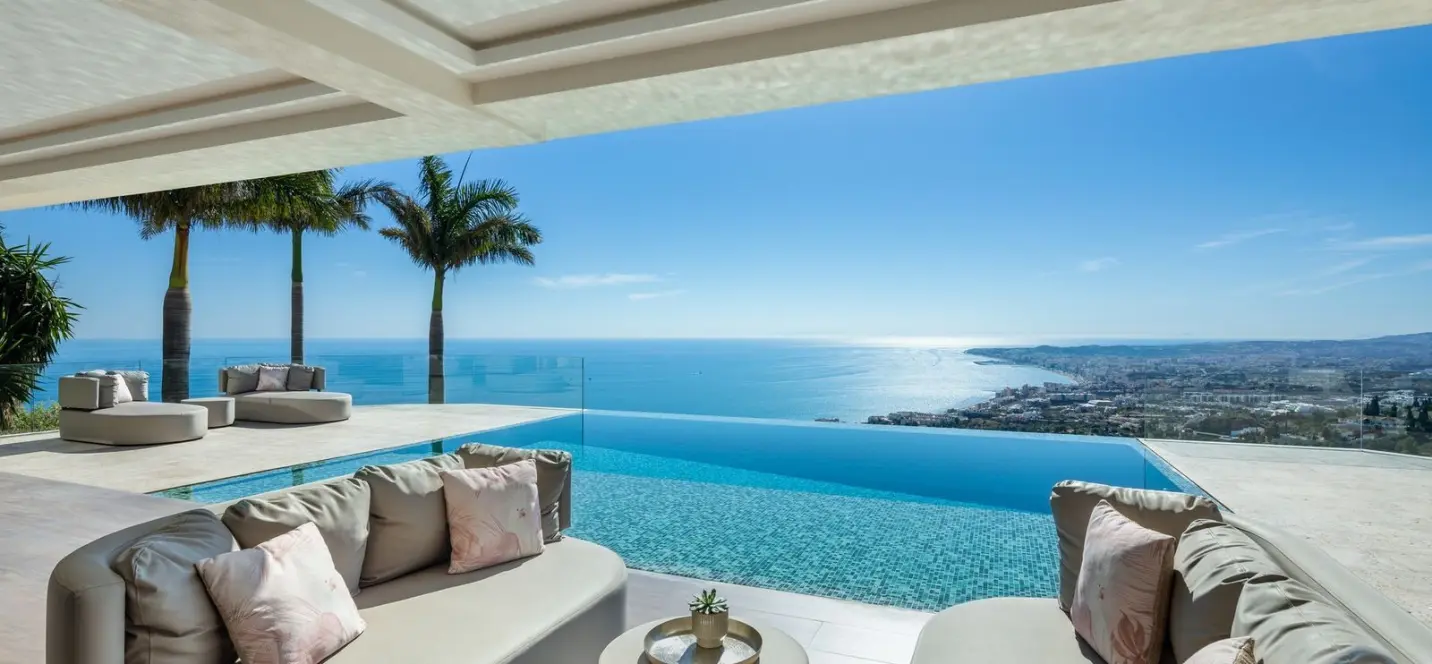 Venta de villa independiente en Benalmadena 0