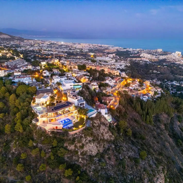 Venta de villa independiente en Benalmadena