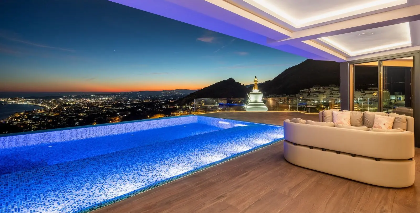 Venta de villa independiente en Benalmadena 35
