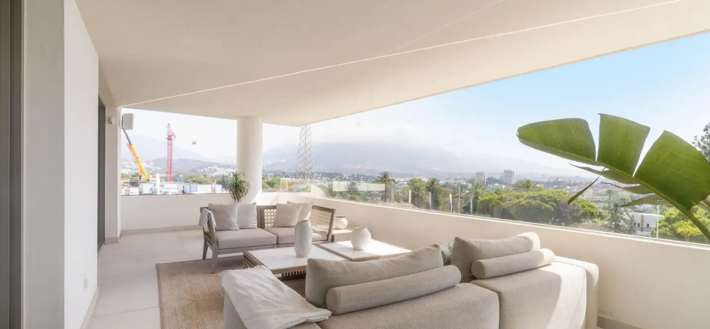 Venta de villa independiente en Nueva Andalucía 4