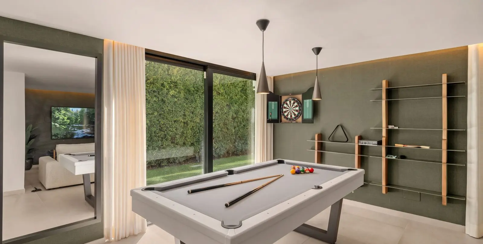 Venta de villa independiente en Nueva Andalucía 17