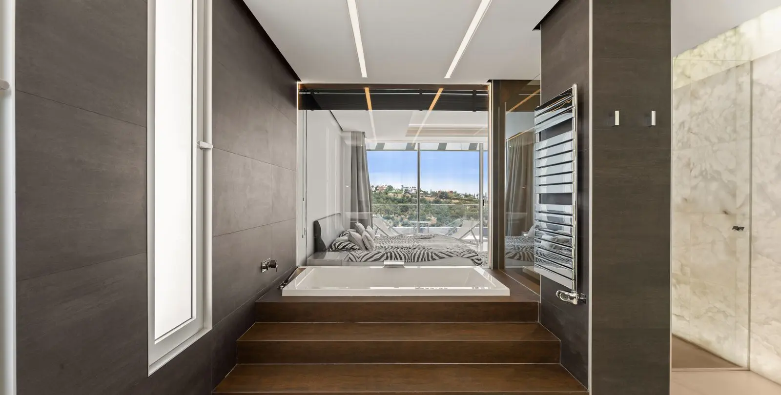 Venta de villa independiente en Los Arqueros 12