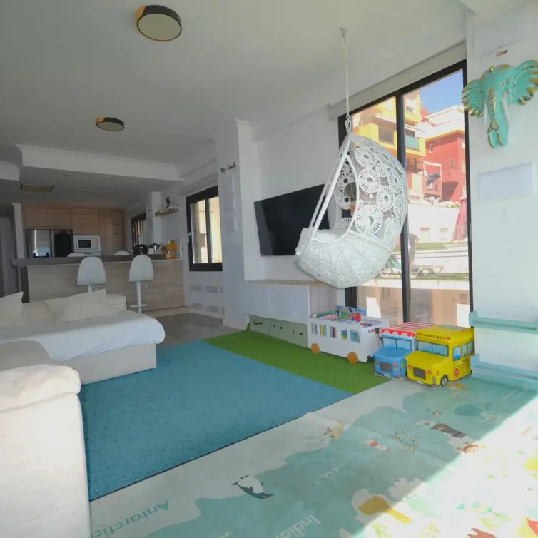 Venta de apartamento en planta media en Torremolinos