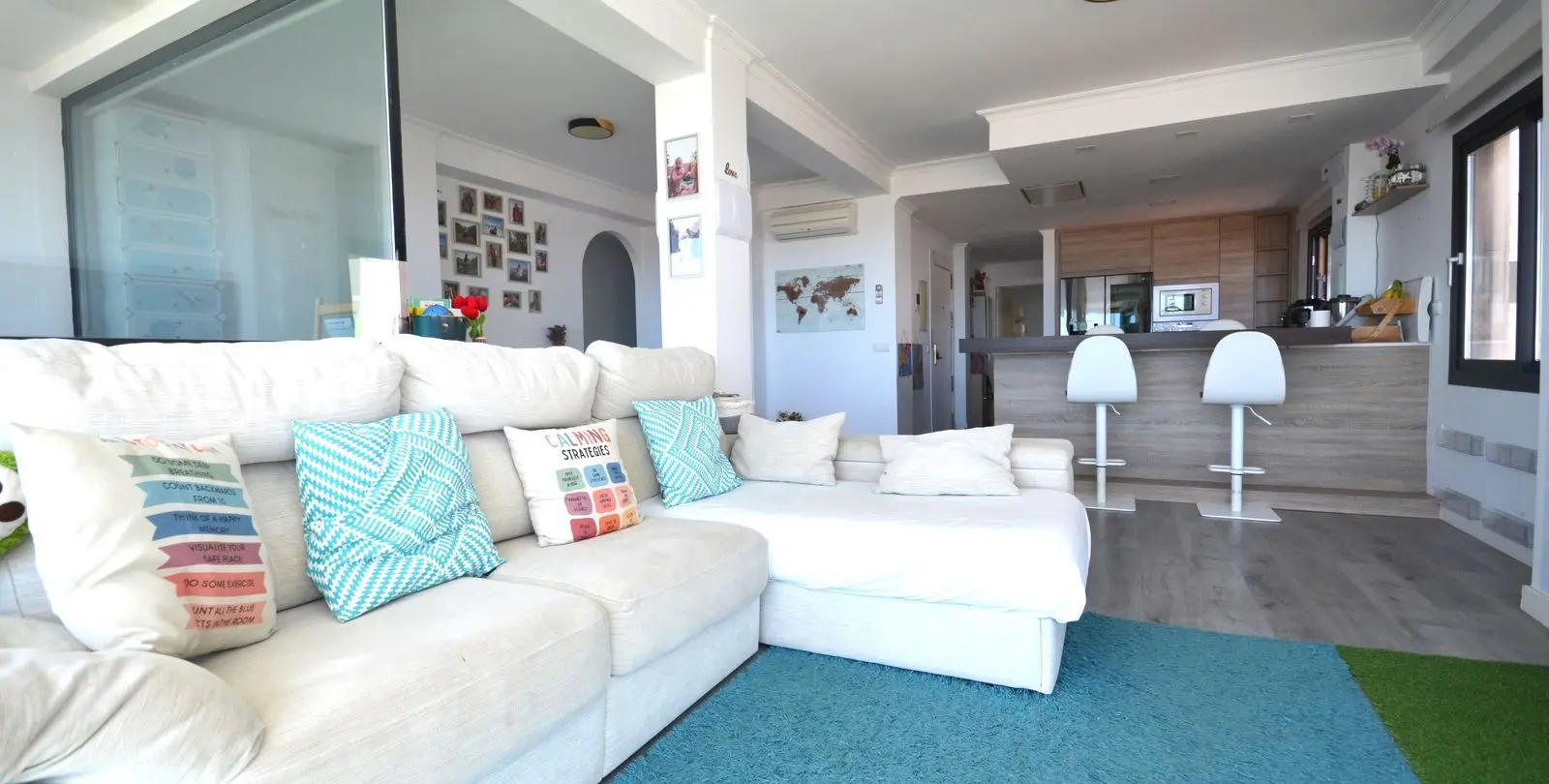 Sale of middle floor apartment in Torremolinos 3