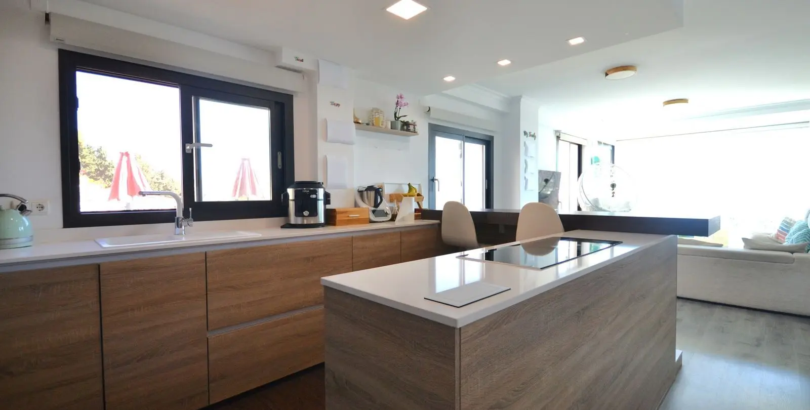 Sale of middle floor apartment in Torremolinos 4
