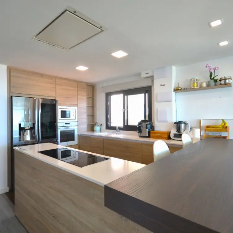 Venta de apartamento en planta media en Torremolinos