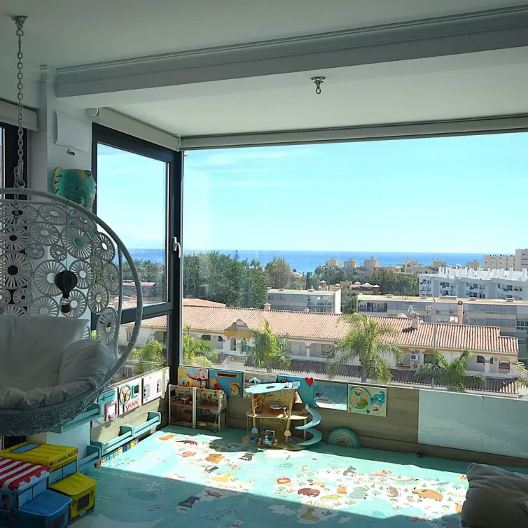 Venta de apartamento en planta media en Torremolinos