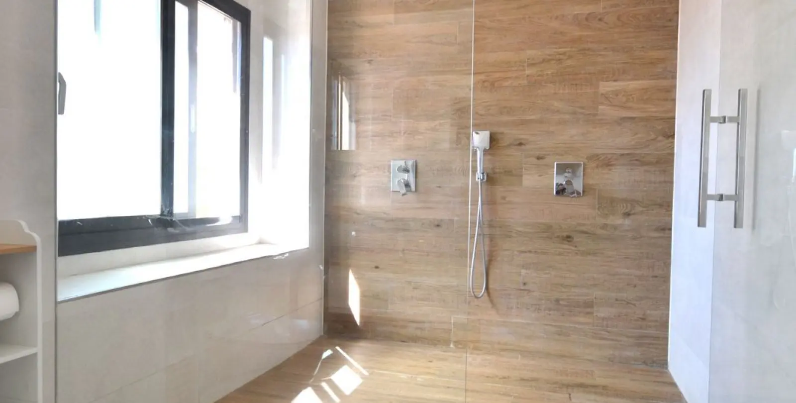 Sale of middle floor apartment in Torremolinos 14