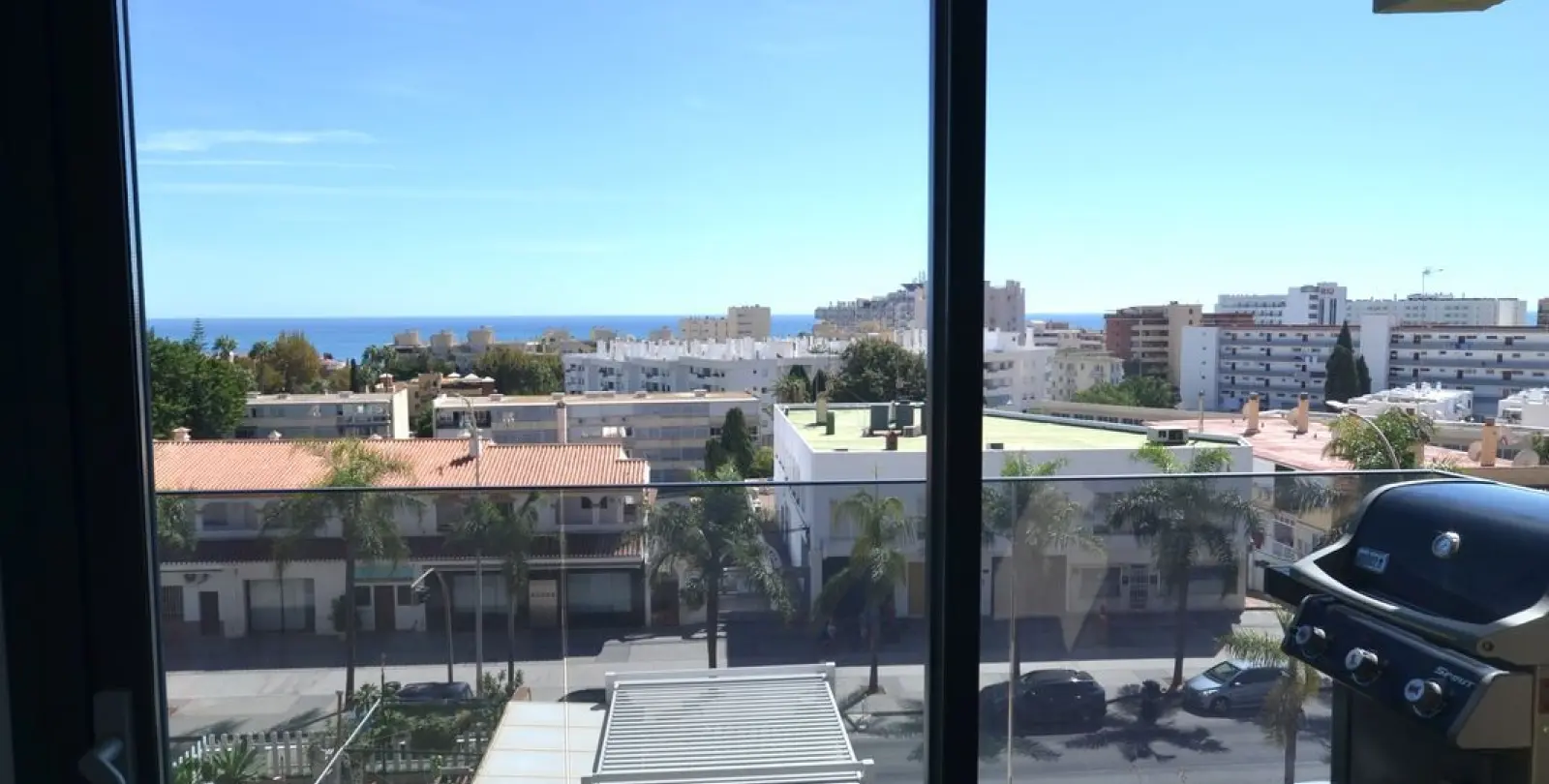 Sale of middle floor apartment in Torremolinos 24