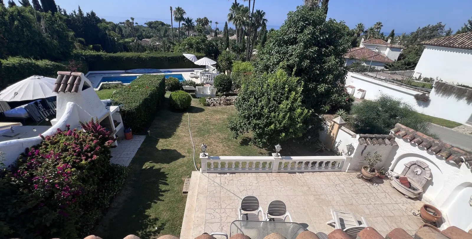 Venta de adosado en El Paraiso 23