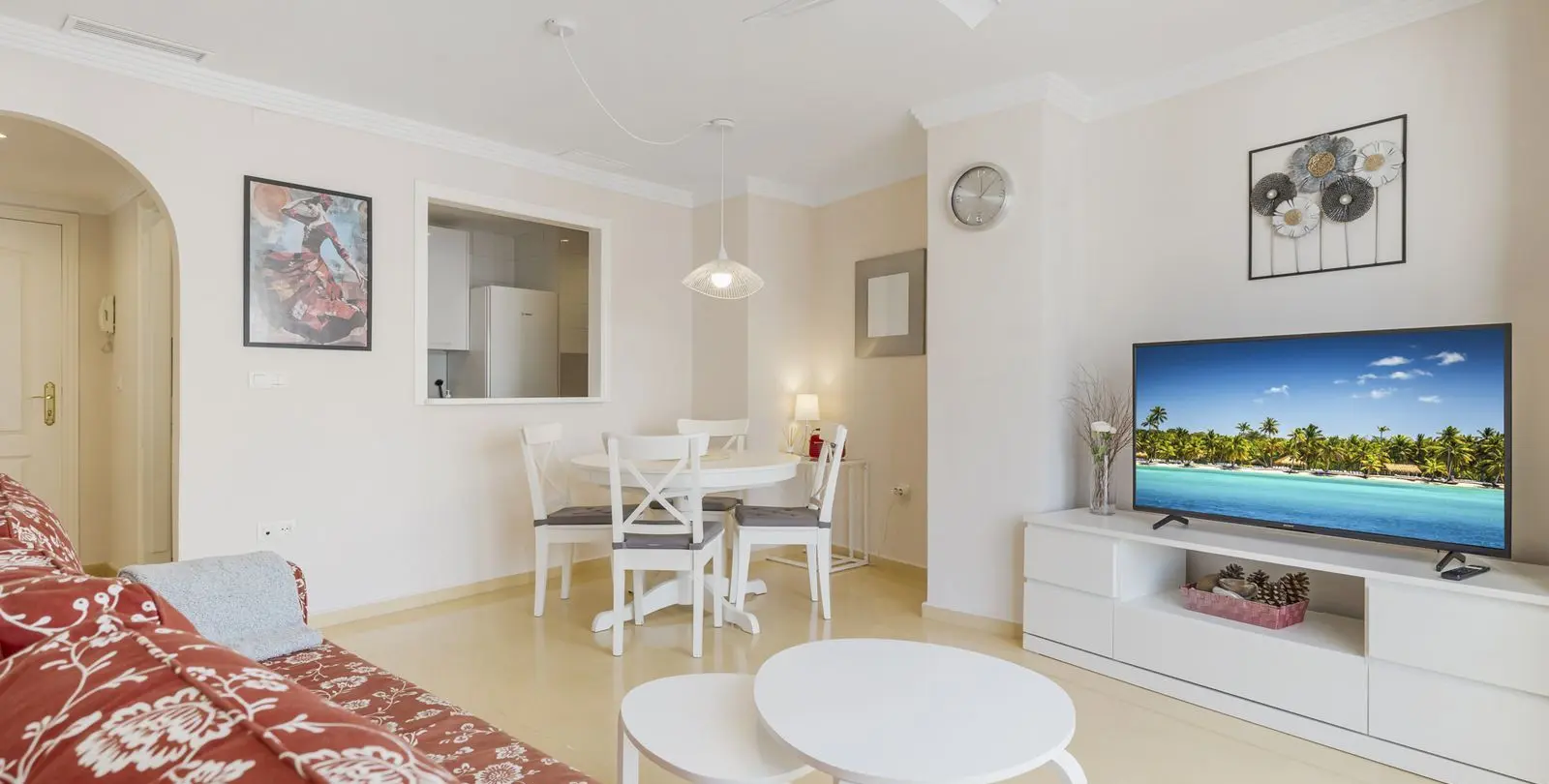 Sale of middle floor apartment in Nueva Andalucía 7