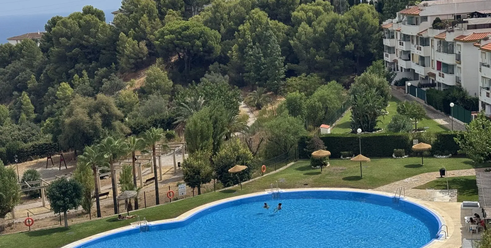 Sale of middle floor apartment in Benalmadena 3
