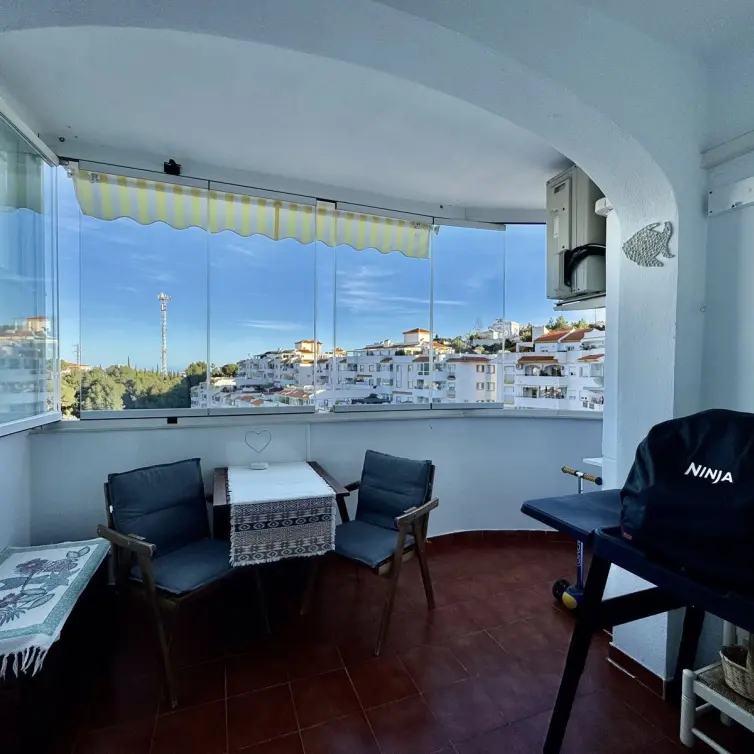 Sale of middle floor apartment in Benalmadena